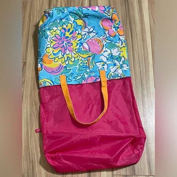 Lilly Pulitzer For Estée Lauder Colorful Floral Print Canvas Tote Bag. - Picture 14 of 15